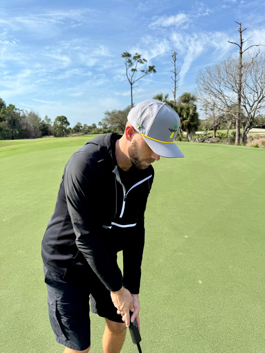 UFO Golf Hat | Snapback Cap | Built-in Magnetic Ball Marker Holder + Marker Included | Adjustable | Alien Gray